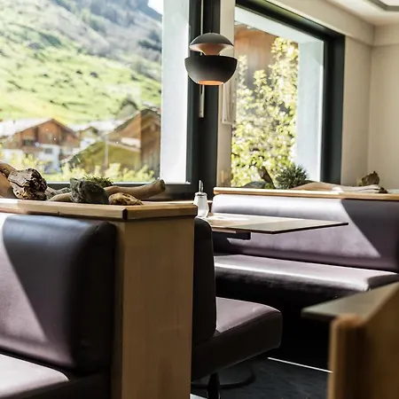 Schnider Und Cafe Hotel 2*