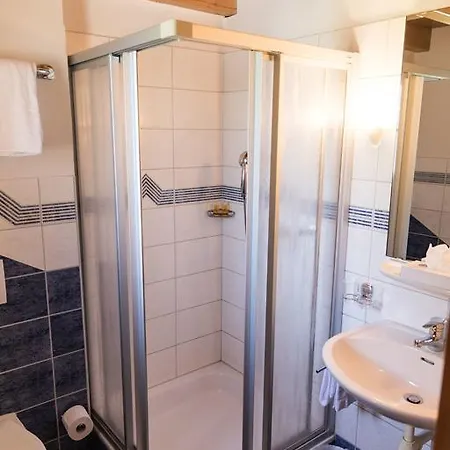 Schnider Und Café Vals