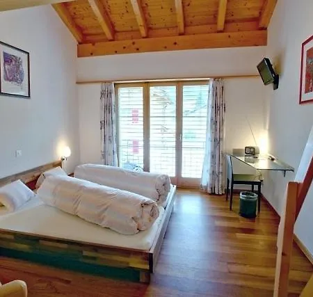 Schnider Und Cafe Vals