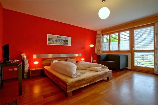 Schnider Und Cafe 2* Vals