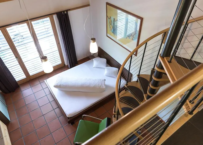 Schnider Und Café 2* Vals